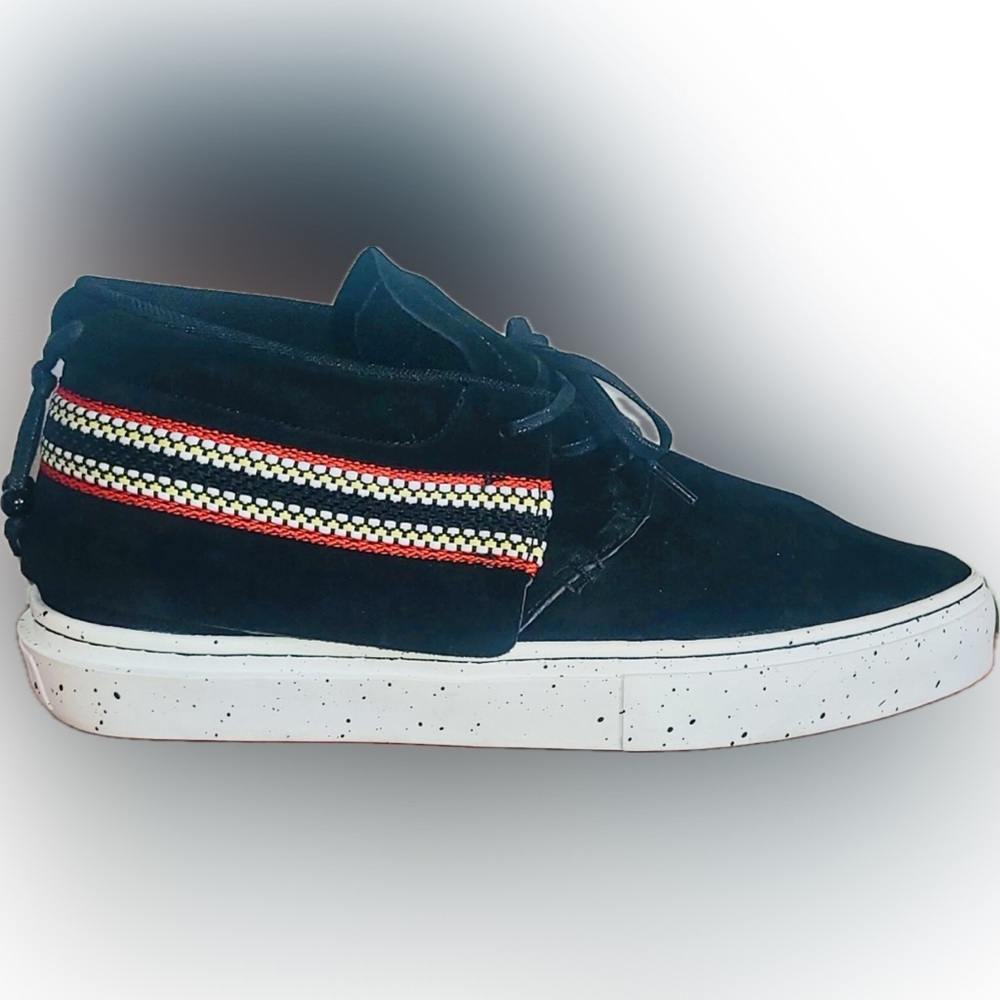 Clear Weather Sneakers Unisex Bombay Suede Men's 7.5Women's 9- Black.
